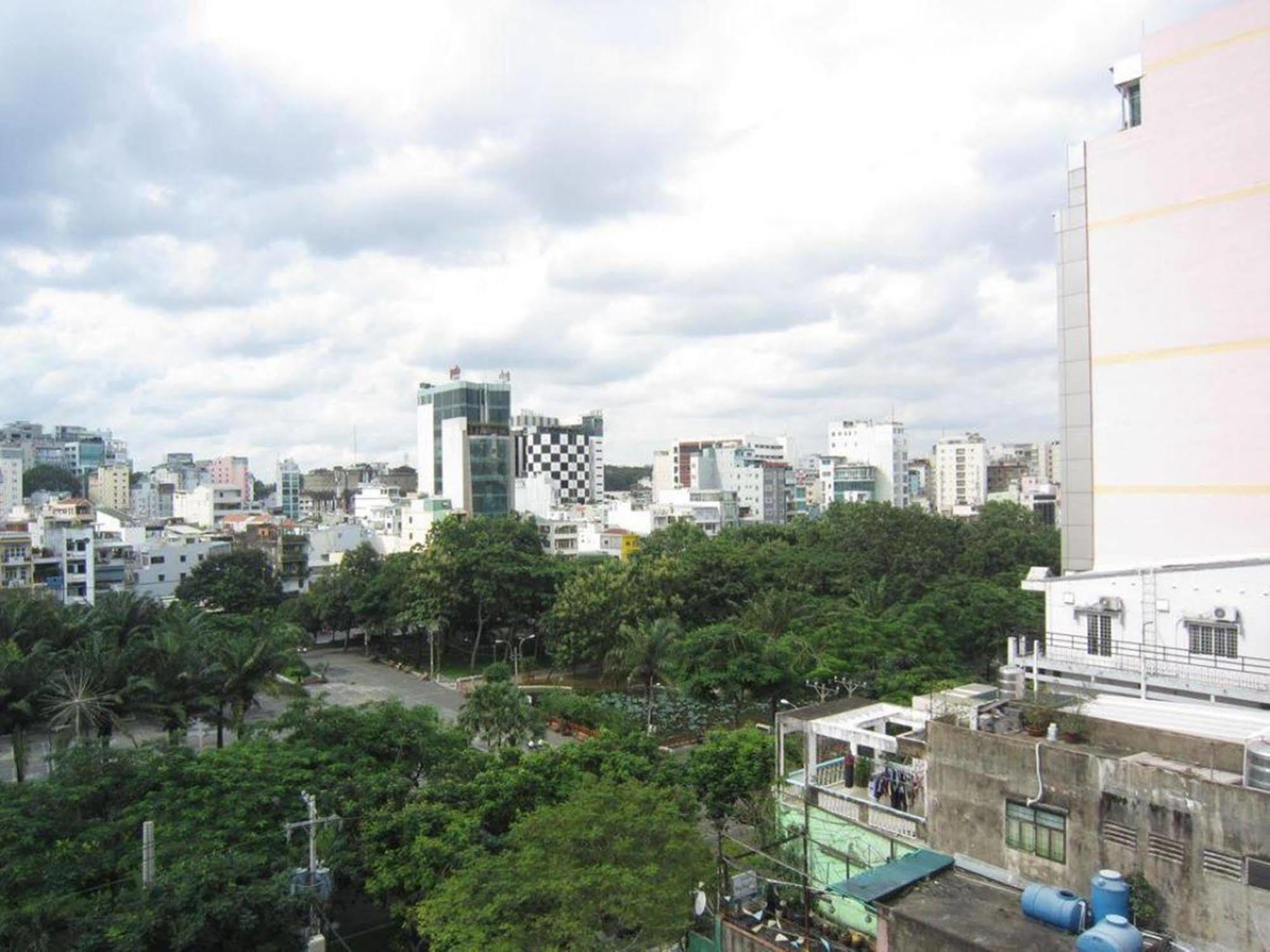 Reddoorz @ Pham Ngu Lao Street 3 Hotell Ho Chi Minh-byen Eksteriør bilde